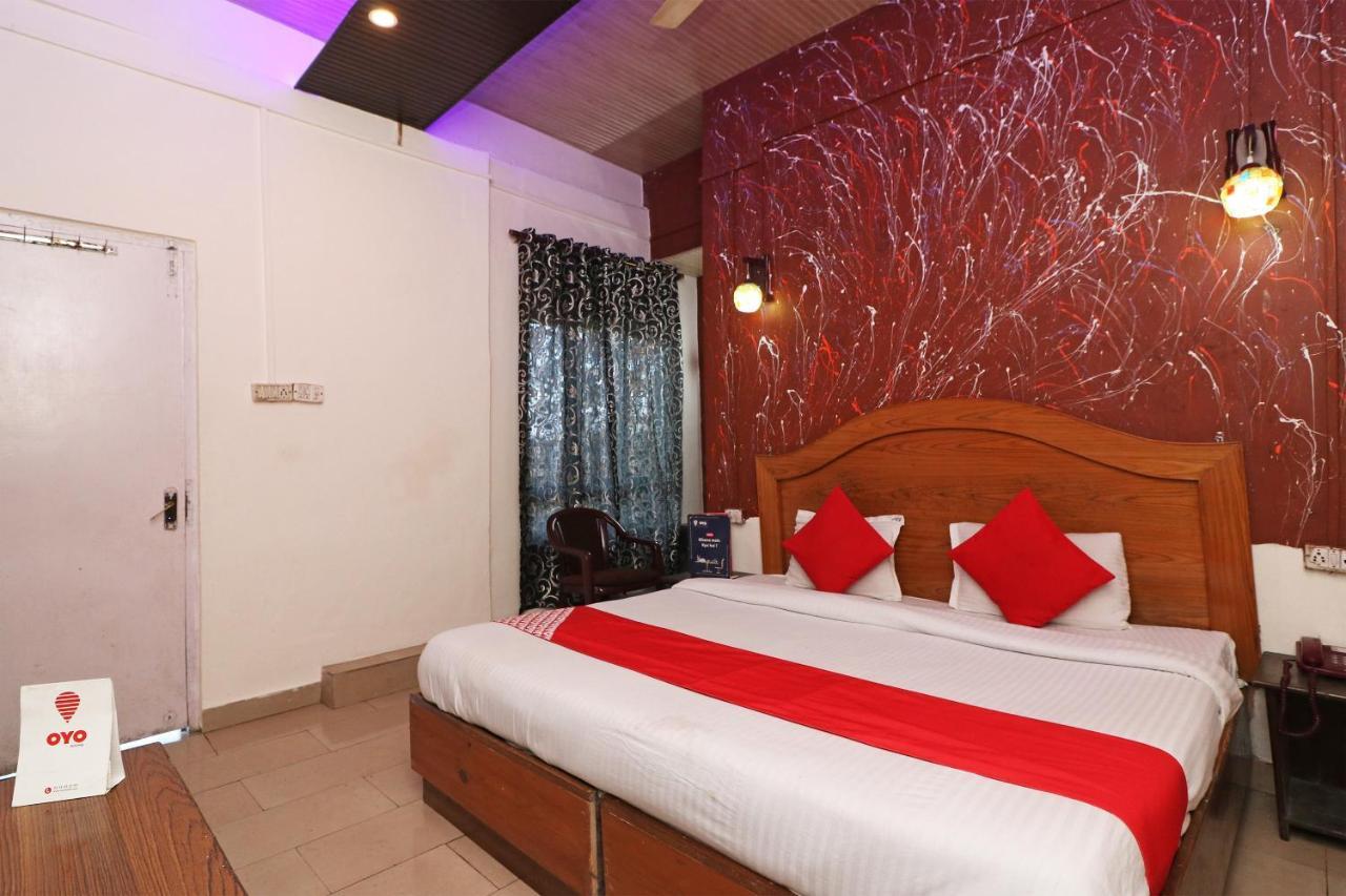 Hotel Oyo 73902 Vyttila Residency Kochi Exterior foto