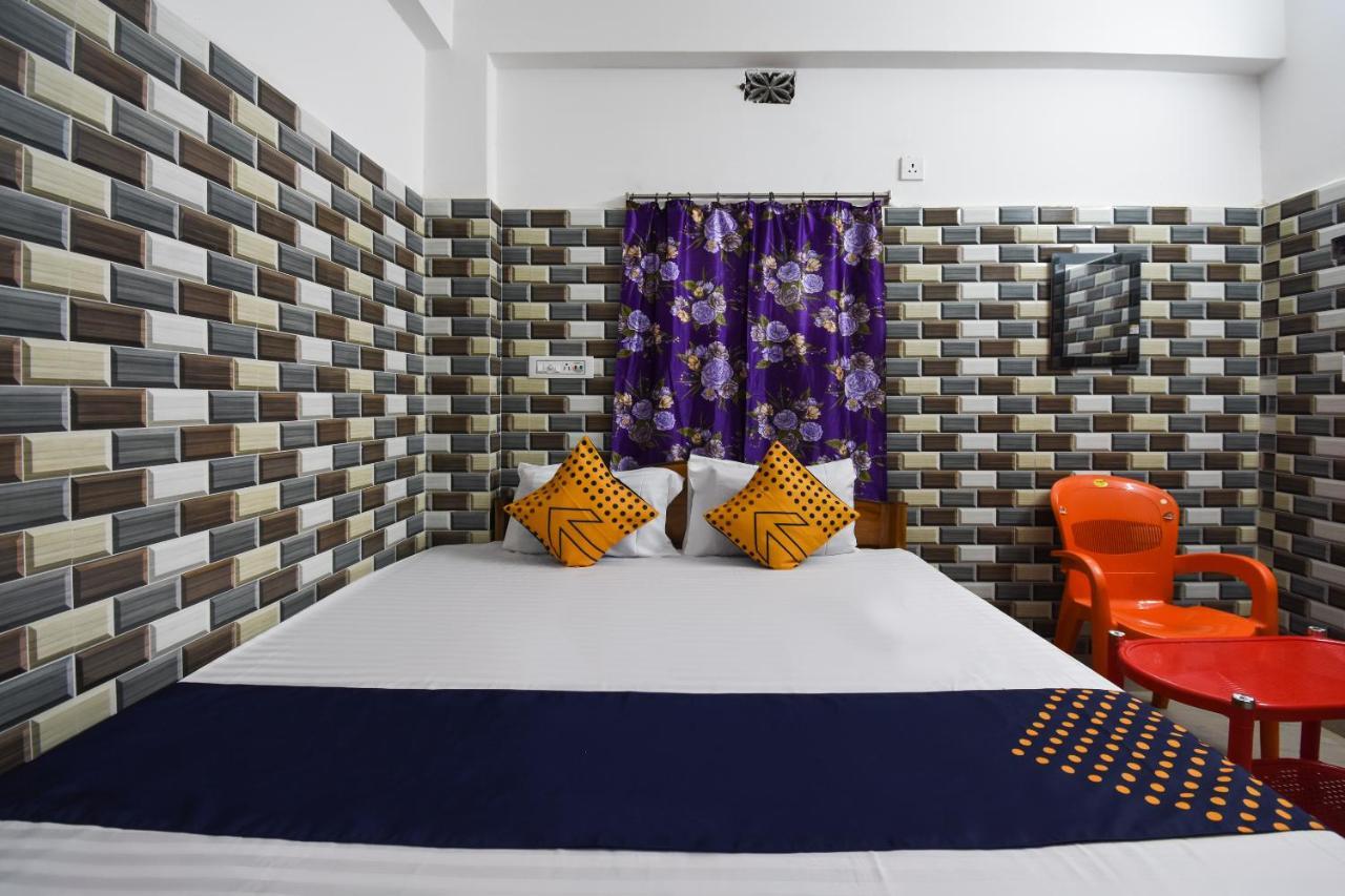 Hotel Oyo 73902 Vyttila Residency Kochi Exterior foto