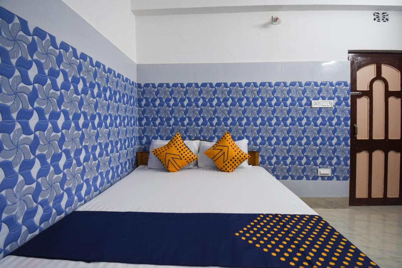 Hotel Oyo 73902 Vyttila Residency Kochi Exterior foto