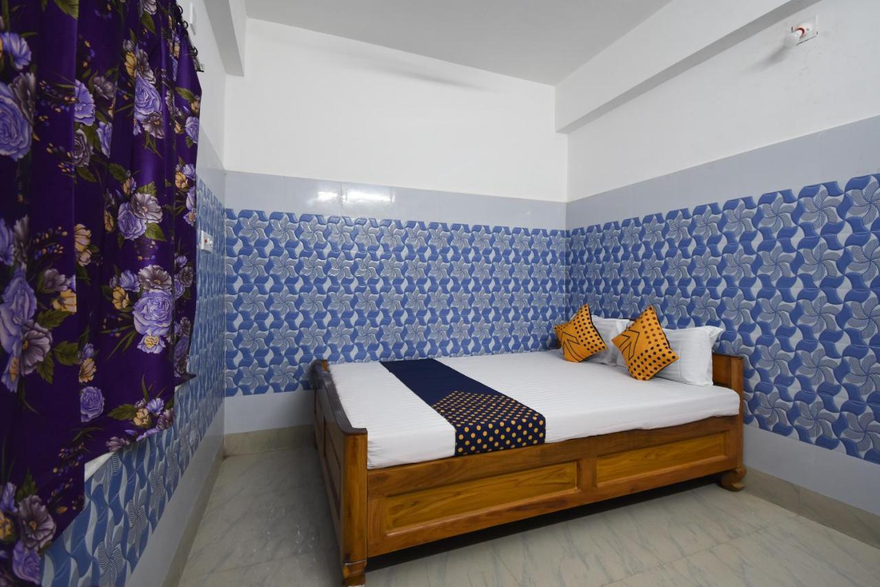 Hotel Oyo 73902 Vyttila Residency Kochi Exterior foto