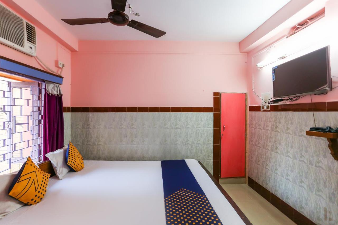 Hotel Oyo 73902 Vyttila Residency Kochi Exterior foto